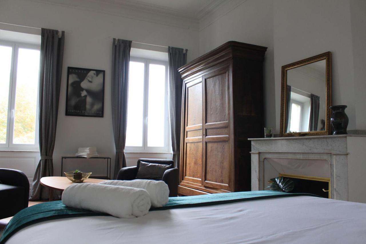 Appartement PAUL SABATIER - VUE SUR JARDIN - LUXE Castelnaudary Exterior foto